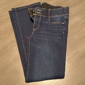 Apt 9 size 8 women’s bootcut jean